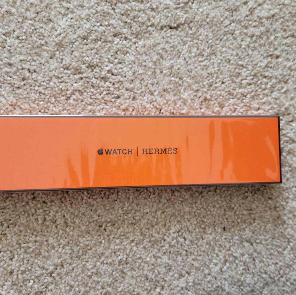 Hermes apple watch band - New in unopened original box